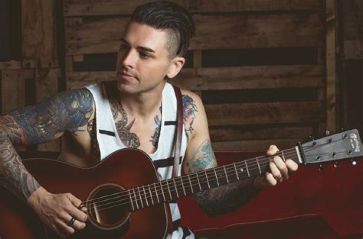 Chris Carrabba