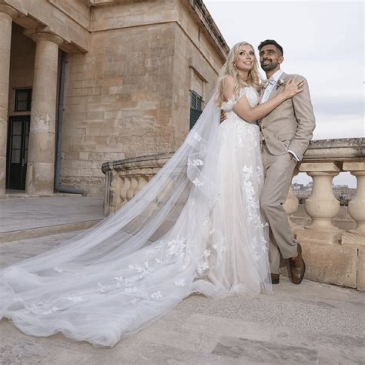 Ellie Harlow- Bio, Height, Net Worth, Boyfriend