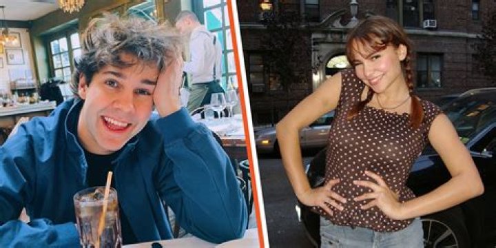 Ester Dobrik : Career, Height, Net Worth, Boyfriend, Age, And Relationship