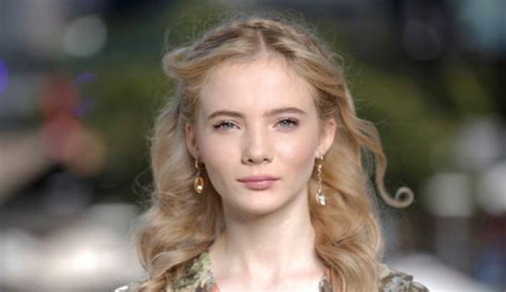Freya Allan Bio, Age, Net Worth, Profession