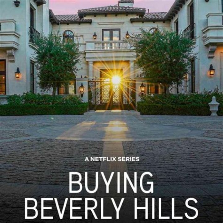 Husband Of Kyle Richards Is Launching His Own Netflix Show Titled “Buying Beverly Hills”