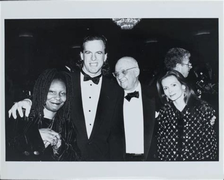 In 1995 Lyle Trachtenberg divorced Whoopi Goldberg and afterwards married the actress-turned-marketer