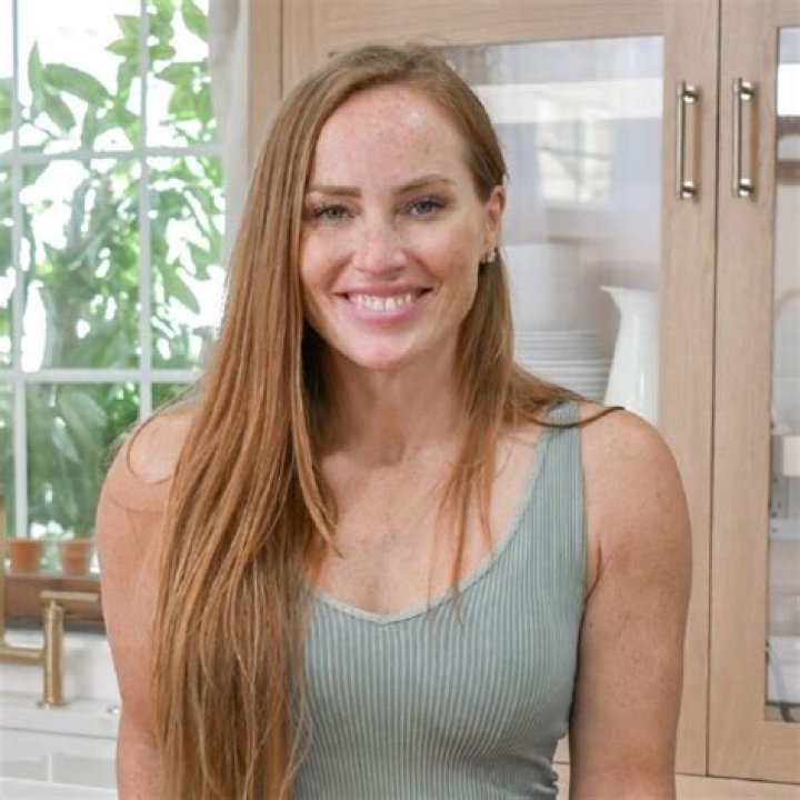 Is Strongwoman Victoria Long Transgender? Sexuality Partner Age And Instagram