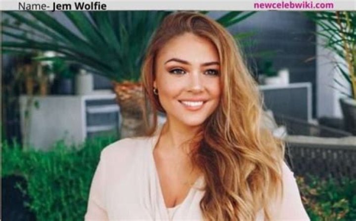 Jem Wolfie- Wiki, Height, Net Worth, Boyfriend, Dating
