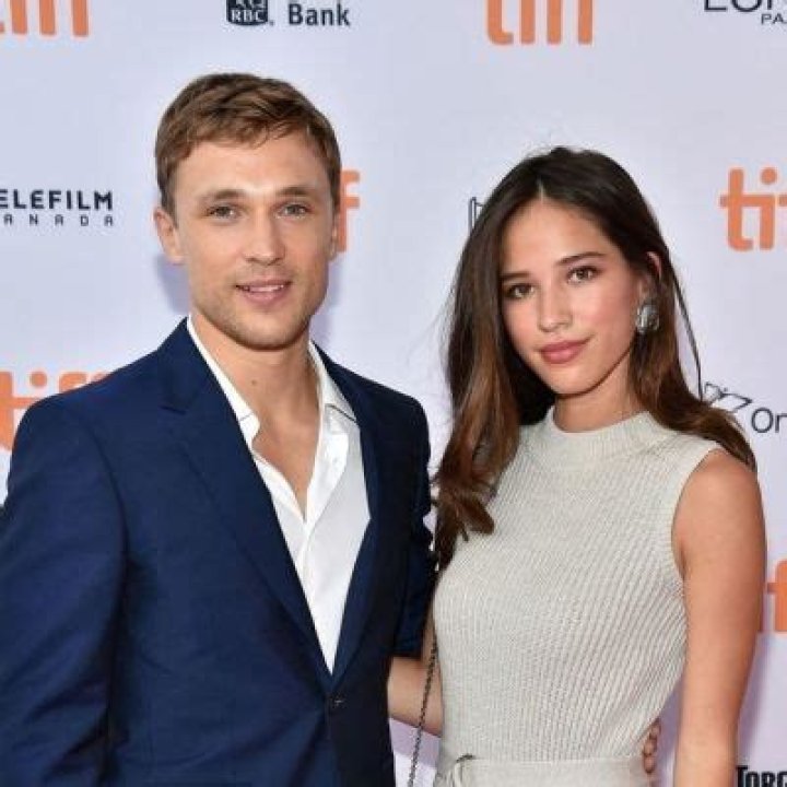 Kelsey Asbille Husband | Who Is She Married | Explore Her Relationship With William Moseley