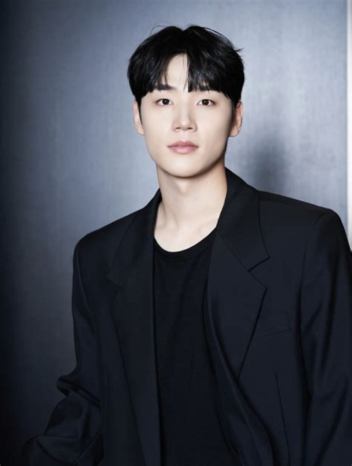 Kim Min-jae- Wiki, Height, Net Worth, Girlfriend, Career