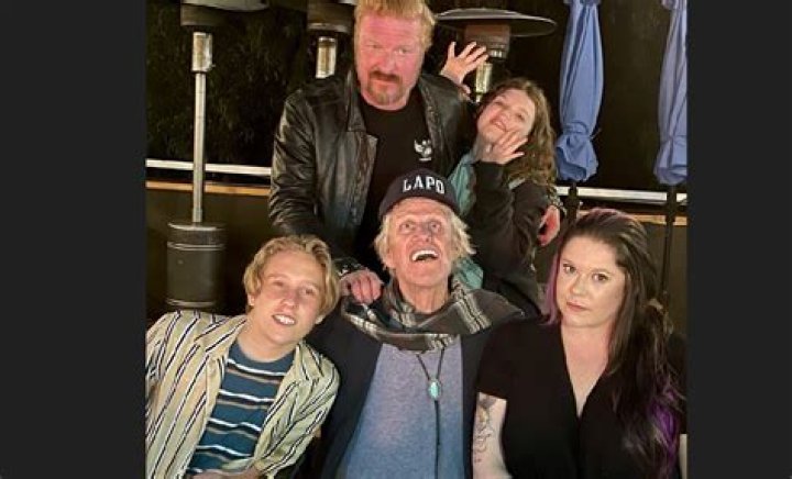 Luke Busey Parents Gary And Steffanie Sampson | Siblings And Family Tree