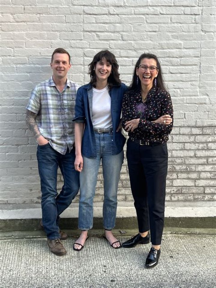 Marie Gluesenkamp Perez- Wiki, Height, Husband, Net Worth