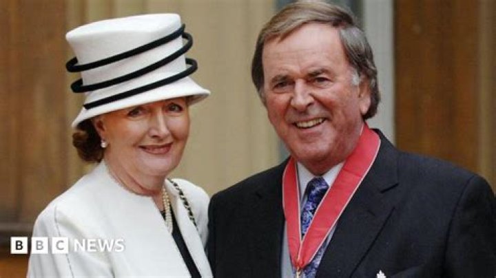 Mark Wogan | Wife Susan Wogan, Wikipedia Age And Family