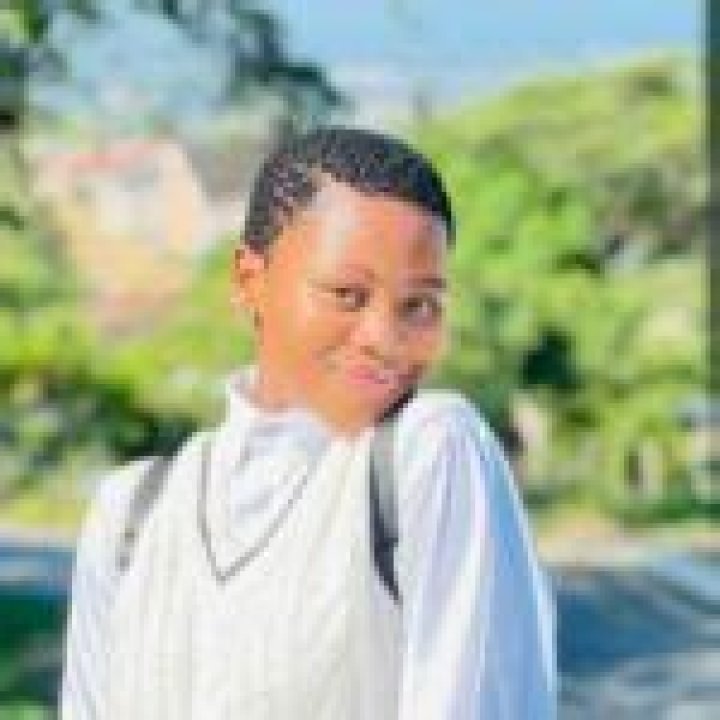 Naledi Aphiwe Wiki | Who Are Her Parents | Family & Siblings