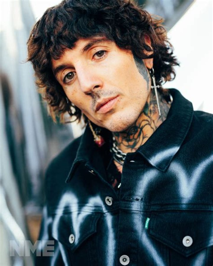 Oliver Sykes