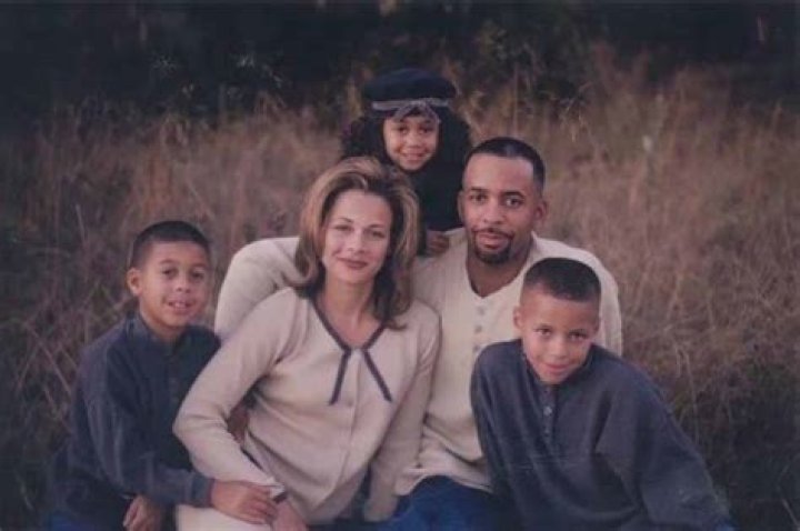 Slater Vance | Parents And Sibilings