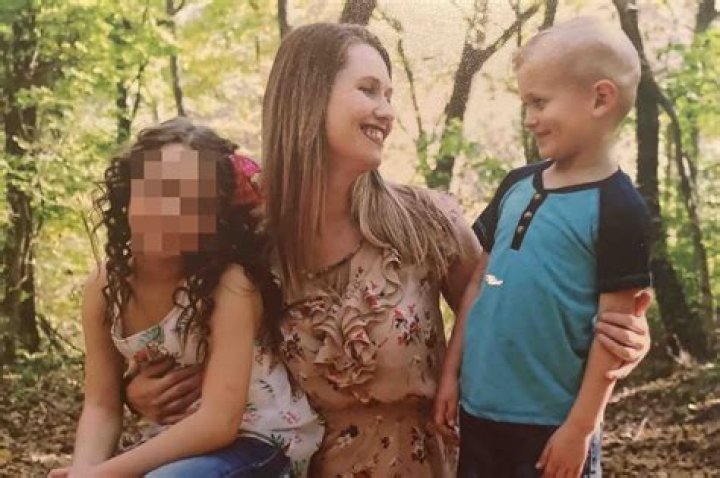 Where Is Zander Lyda Sister, And Who She Is | April Lyda His Mother